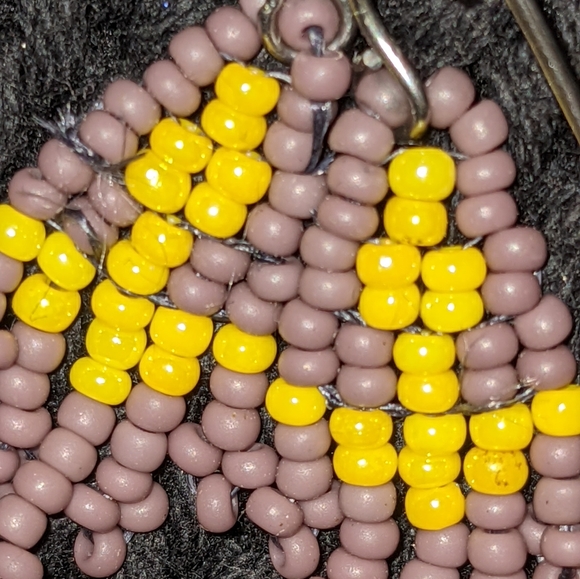 ❤️ Home Made with Love Beaded Dangle Earrings - Picture 5 of 12